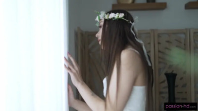 Mia River - Feeling A Little Tense 04 03 2026