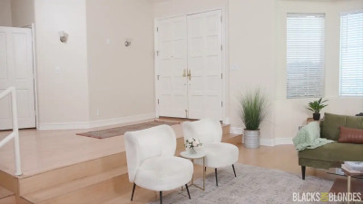 Jennifer White - A Tight And Sticky Situation 06 03 2026