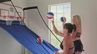 Alli Skye, Riley Jacobs - Wins The High Score With Tallgirl ​​