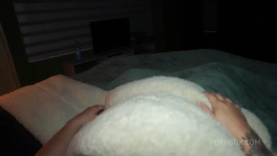 Carolina Guerrero - Older Stepfather Shares Bed With Stepdaughter On Vacation