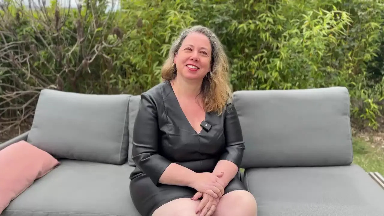 JacquieEtMichelTV Jeny Wolf 47 Years Old A Self Confessed Foodie 25 03 2026 - Watch Latest Porn Video at ePornHome.com for Free.