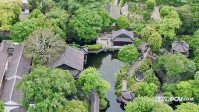 Luxury Girl 13 04 2026