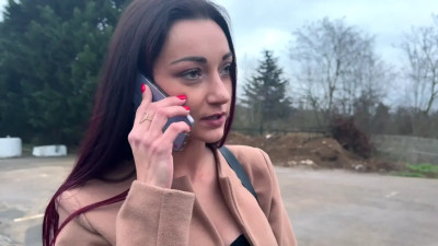 JacquieEtMichelTV Angela Thanks Her Private Driver In Her Own Way 17 04 2026