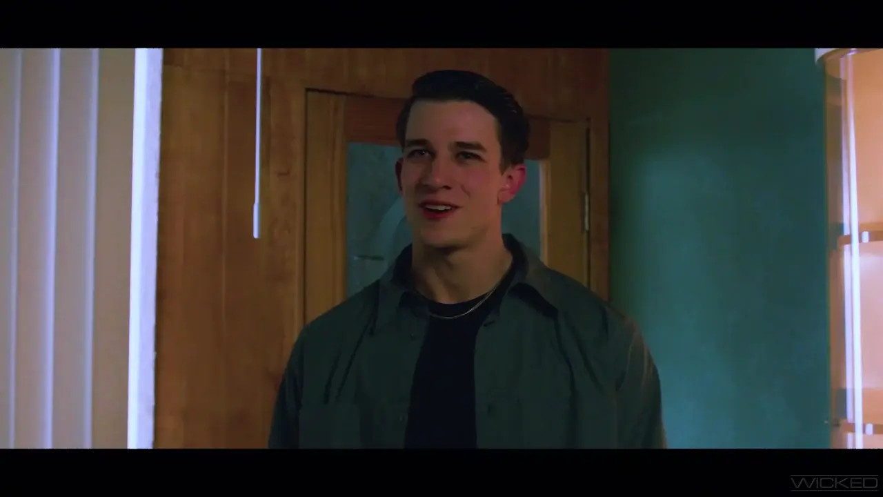 Queenie Sateen 17 04 2026 - Watch Latest Porn Video at ePornHome.com for Free.