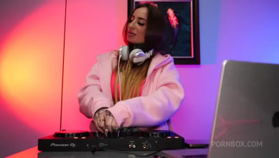 LegalPorno - Effy Lil 14 04 2026